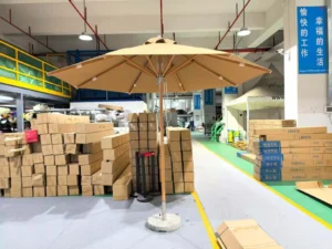 Center Pole Beach Umbrella for Outdoor Seaside Use