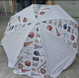 Customized 8ft Parasol Beach Umbrella Anti-UV Sun Umbrella