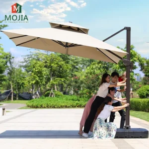 Factory Supplied Modern Outdoor Restaurant Big Beach Pool Solar Parasol Cantilever Patio Umbrellas with Logo Print for Hotel Use
