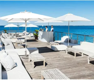 Outdoor Long-Handled Sunshade Umbrella Aluminum Alloy Wood Grain Center Pole Beach Pool Parasol Cafe Commercial Manual